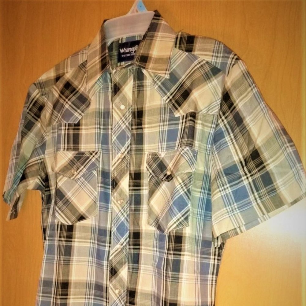 Wrangler short sleeve shirt * Blue, grey, white, beige